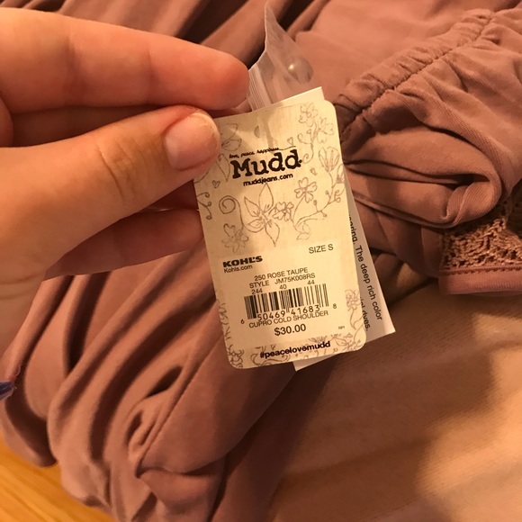 Rose Taupe long sleeve, open shoulder, flowy shirt - Picture 7 of 8